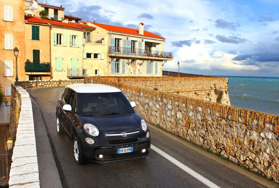  Fiat 500L 1.6 MJT 2013 года  (фото 19 из 47)